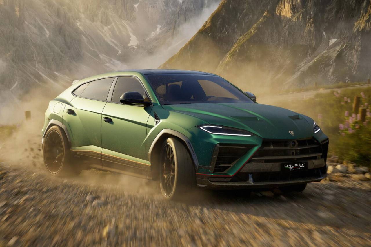 LAMBORGHINI URUS